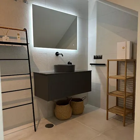 Mas Del Cullou, Moderne In Andalusien, In Der Naehe Vom Apartman *