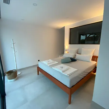 Mas Del Cullou, Moderne In Andalusien, In Der Naehe Vom Apartman